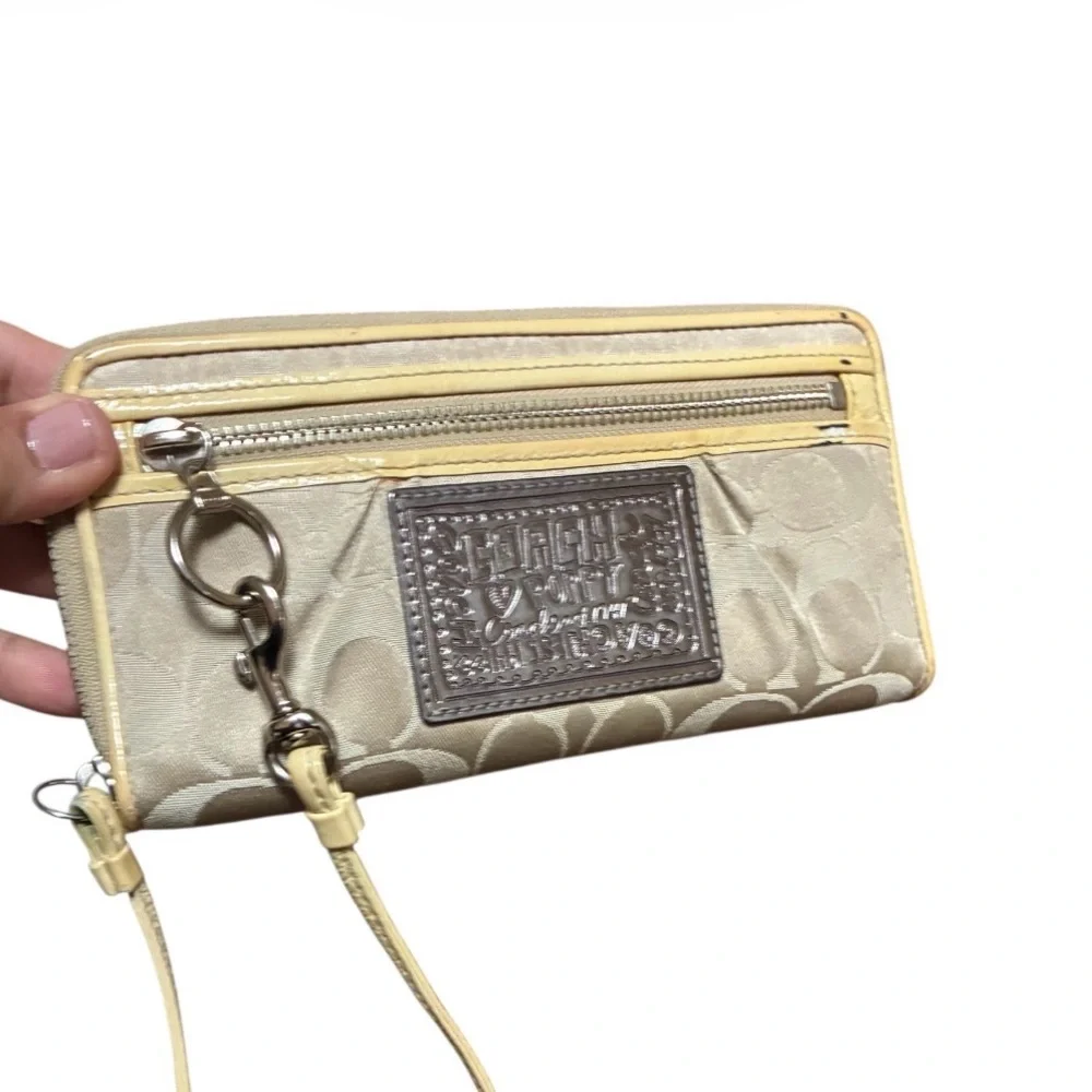 Coach Poppy Yellow Signature Wristlet Wallet - Picture 1 of 12